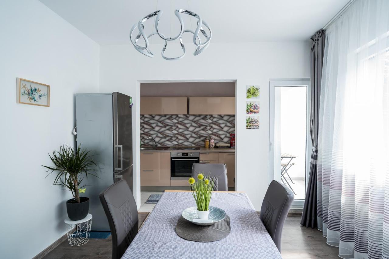 Black Sea Top Centre Apartments Varna Exterior photo