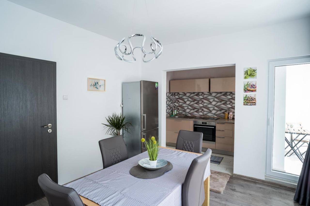 Black Sea Top Centre Apartments Varna Exterior photo